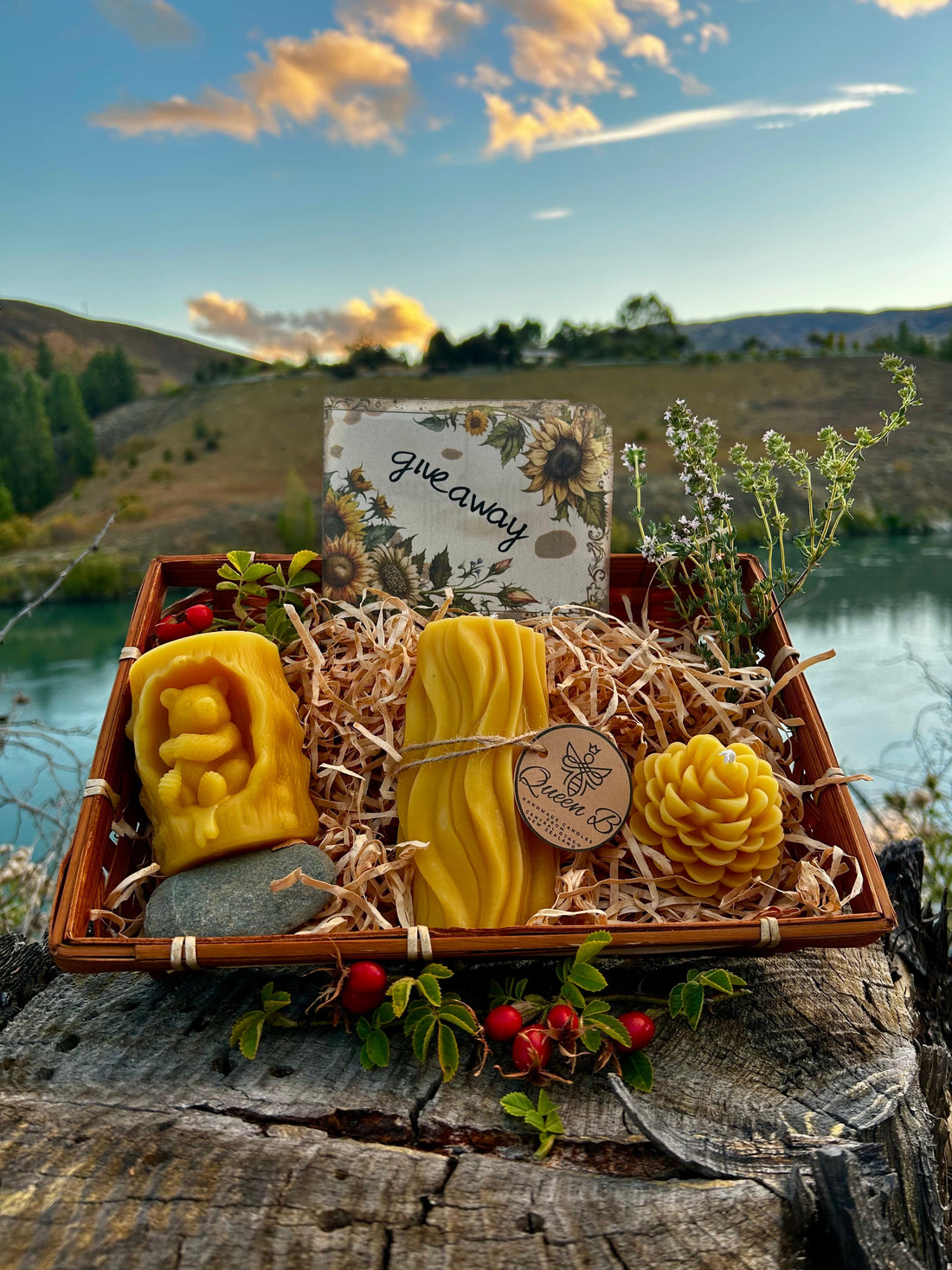 WIN YOUR DREAM 3-CANDLE BUNDLE! 🕯️✨ - Queen B Candles NZ